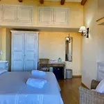 Matty & Yla - Costa Smeralda - Gæstehus Abbiadori