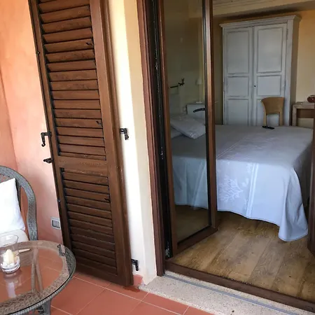 Matty & Yla - Costa Smeralda - 3*